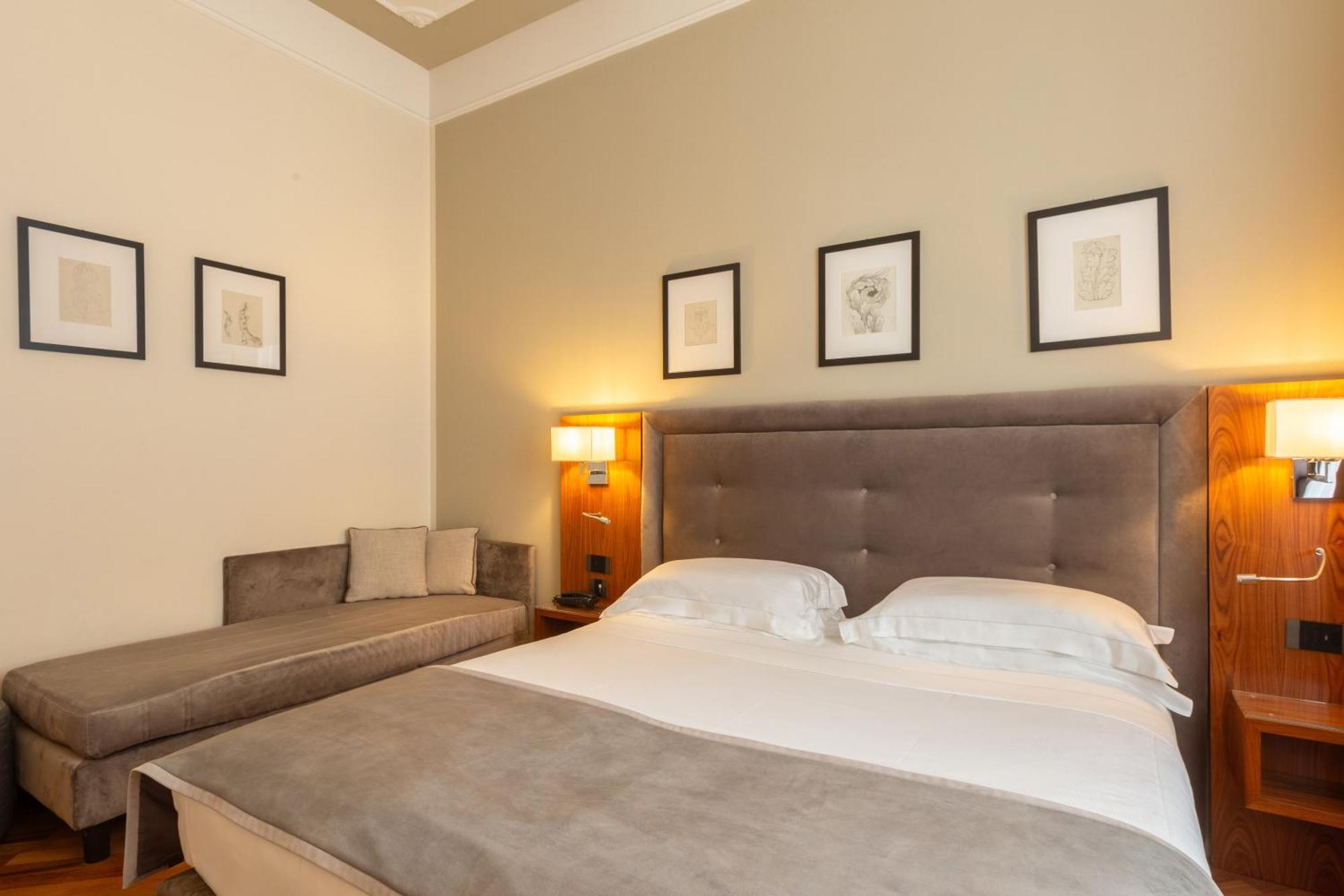 Hotel Embassy 4*